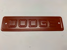 Plaque Dodge nez capot