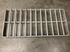 Grille calandre avec treuil