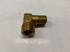 Raccord coudé essence carburateur (Gm191081)