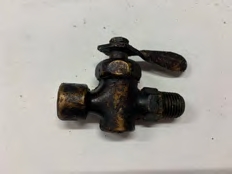 Robinet arrivée d'essence (Gm2042941)