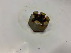 Écrou d axe lame ressort