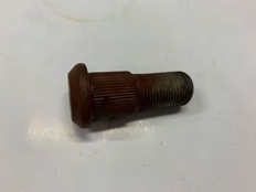 Goujons moyeu avant droit Banjo démontable (gm3665386)