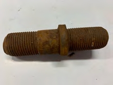 Goujons moyeu avant gauche Split non démontable (Gm285369)