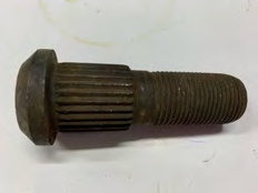 Goujons moyeu arrière gauche Split non démontable (Gm2140132)