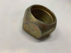 Écrou extérieur droit roue arrière  (Gm2201408)