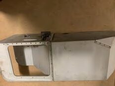 Passage de roue arrière droit Willy’s (woa2772)