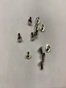 Jeu de rivets pour plaque d identification